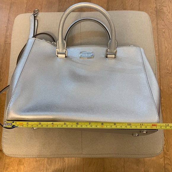 I never used it but it doesn't have the labels - Picture 2 of 6